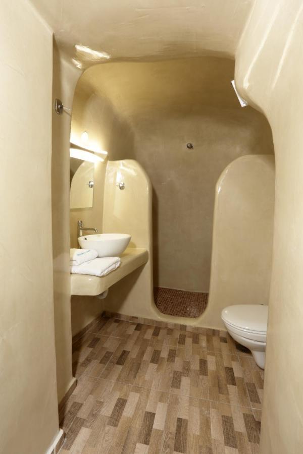 Church And Cave - Santorini Private Residences Mesaria Exterior foto